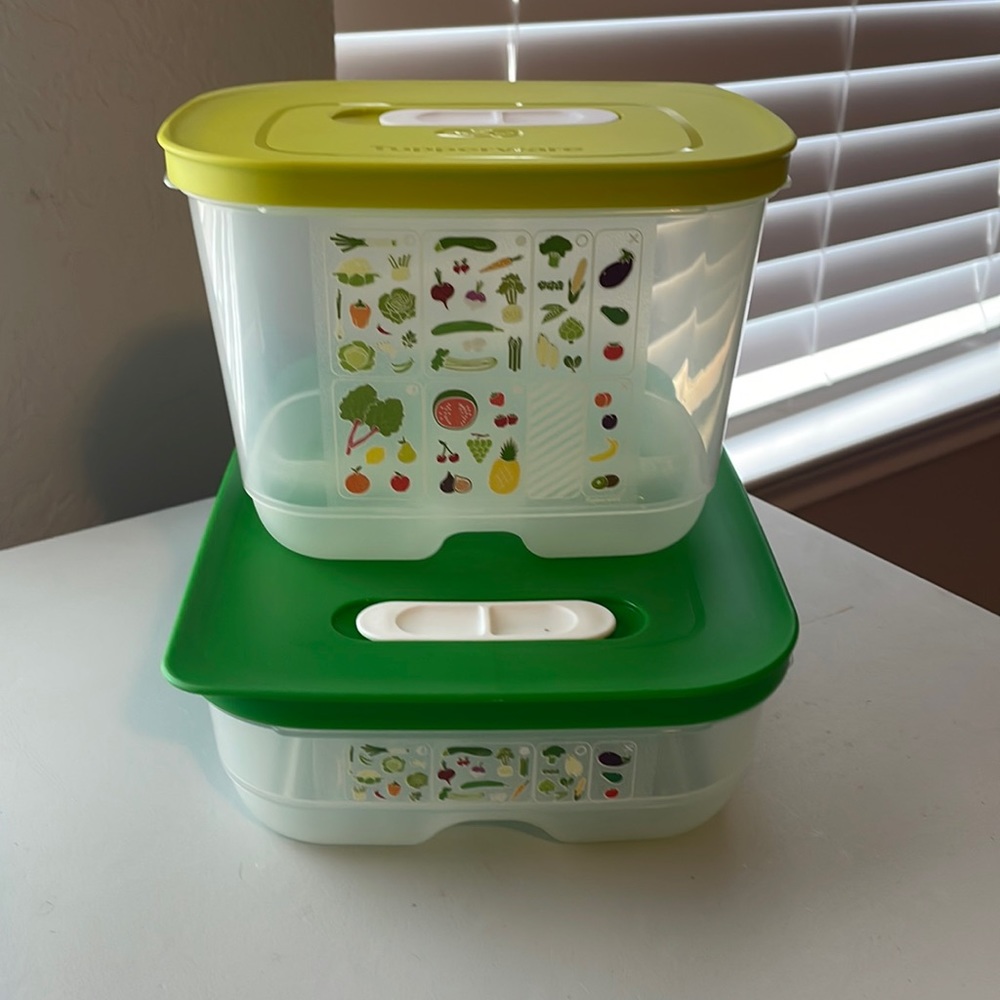 New! Tupperware FridgeSmart Containers - Picture 1 of 5